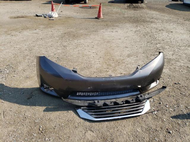 Photo 13 from auction – 2011 TOYOTA SIENNA XLE with VIN 5TDYK3DC1BS001564
