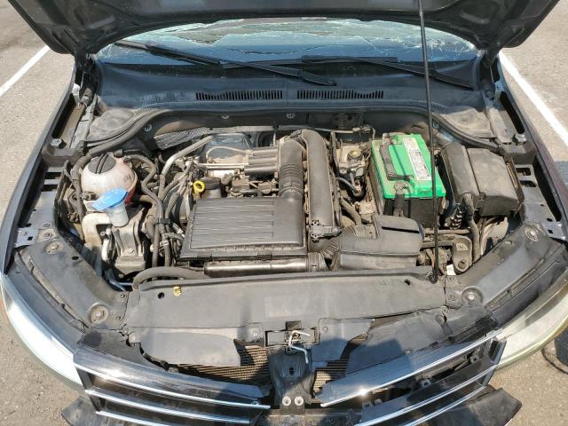 Photo 11 from auction – 2017 VOLKSWAGEN JETTA S with VIN 3VW2B7AJ7HM404681