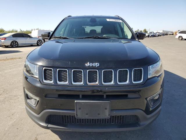 Photo 5 from auction – 2018 JEEP COMPASS LA with VIN 3C4NJCBBXJT102249