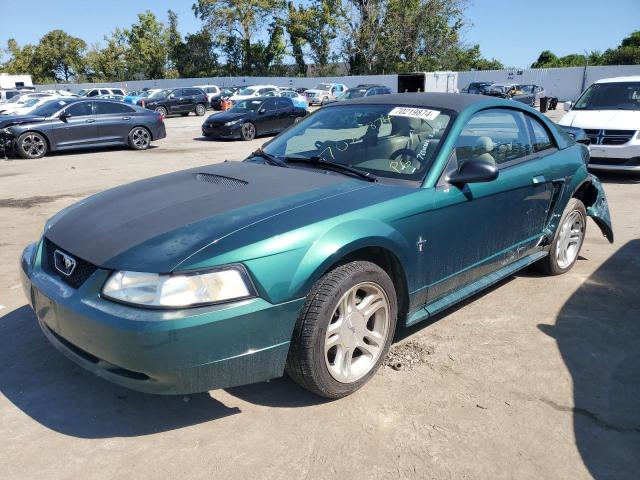 FORD MUSTANG 2000 with VIN 1FAFP4040YF124235 - Photo from auction