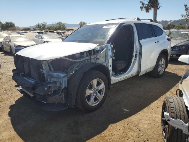 TOYOTA HIGHLANDER 2022 with VIN 5TDBZRBH2NS205782 - Photo from auction
