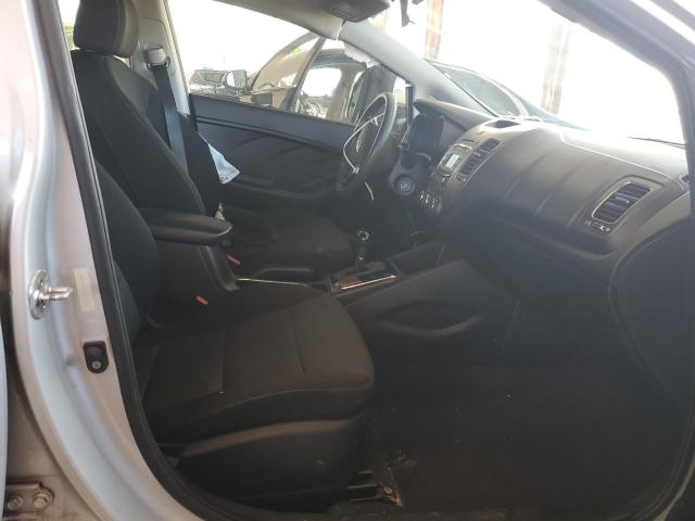 Photo 7 from auction – 2018 KIA FORTE LX with VIN 3KPFK4A75JE170077