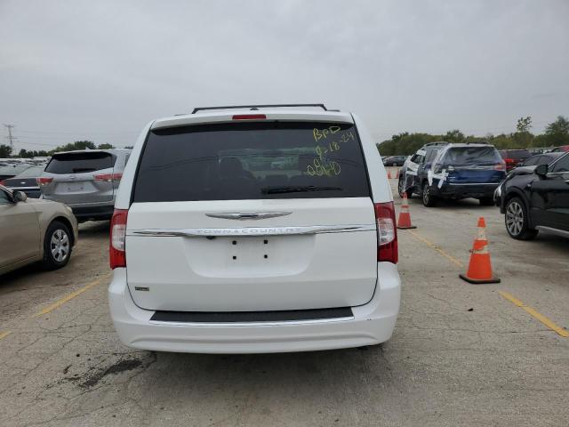 Photo 6 from auction – 2016 CHRYSLER TOWN & COU with VIN 2C4RC1BG8GR308130