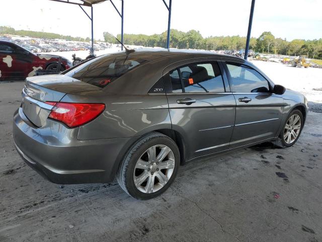 Photo 3 from auction – 2013 CHRYSLER 200 TOURIN with VIN 1C3CCBBB1DN656381