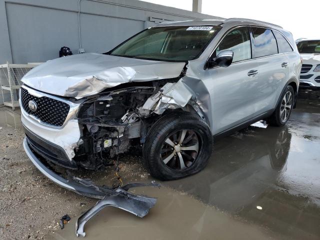 KIA CADENZA 2016 with VIN 5XYPH4A15GG023039 - Photo from auction
