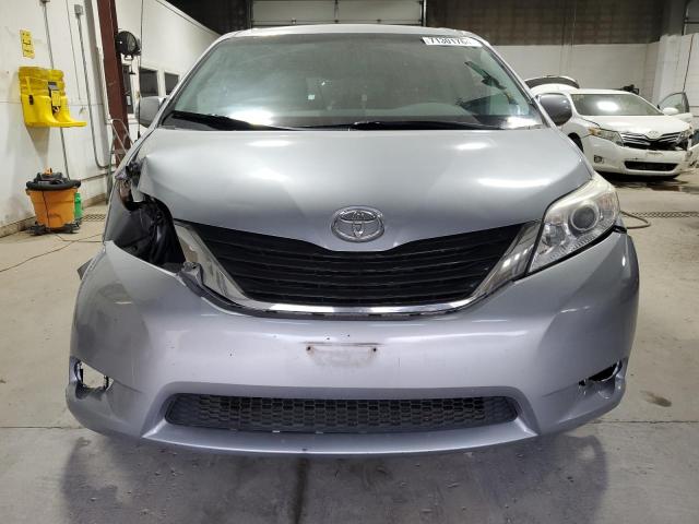 Photo 5 from auction – 2013 TOYOTA SIENNA LE with VIN 5TDKK3DC0DS285388