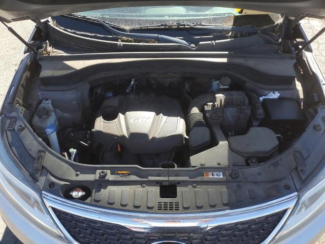 Photo 11 from auction – 2015 KIA SORENTO with VIN 5XYKT4A67FG591392