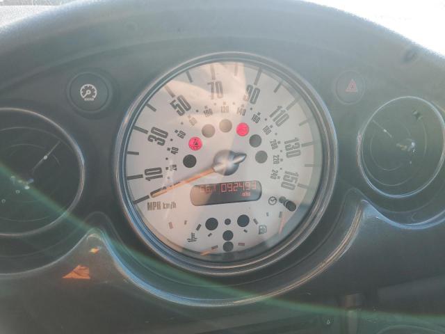 Photo 9 from auction – 2005 MINI COOPER S with VIN WMWRE33585TL14354