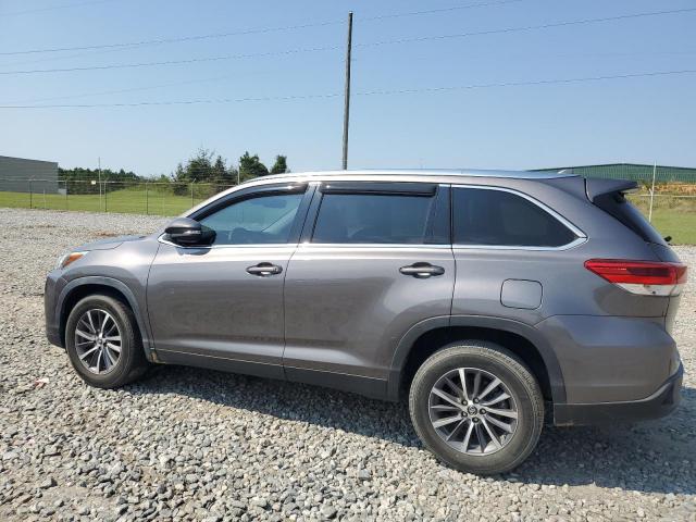 Photo 2 from auction – 2019 TOYOTA HIGHLANDER with VIN 5TDKZRFH2KS566709