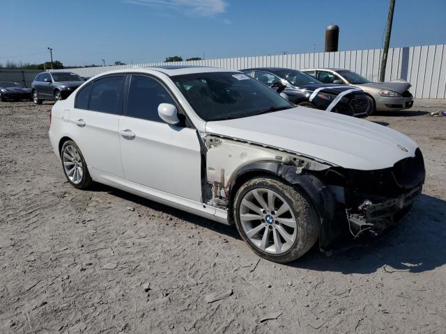 Zdjęcie 4 z aukcji – 2009 BMW 328 z VIN WBAPH77599NM47120