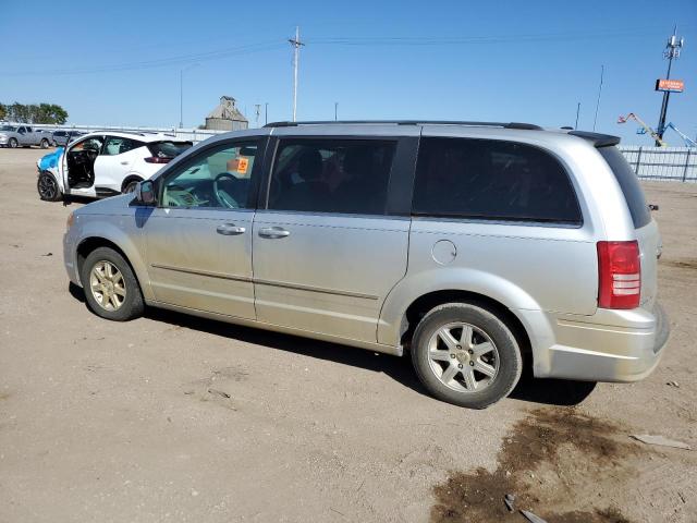 Photo 2 from auction – 2010 CHRYSLER TOWN & COU with VIN 2A4RR5D13AR359020