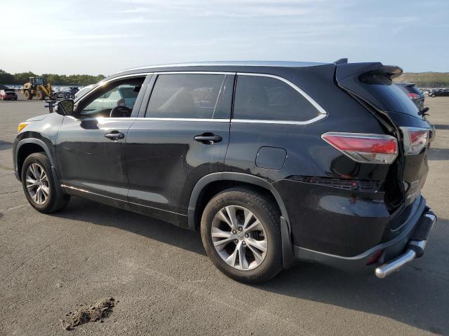 Photo 2 from auction – 2015 TOYOTA HIGHLANDER with VIN 5TDJKRFHXFS199676