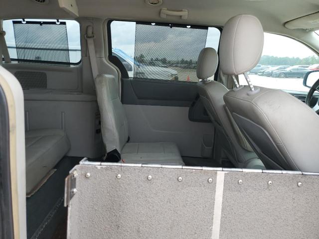 Photo 11 from auction – 2008 CHRYSLER TOWN & COU with VIN 2A8HR54P38R844296