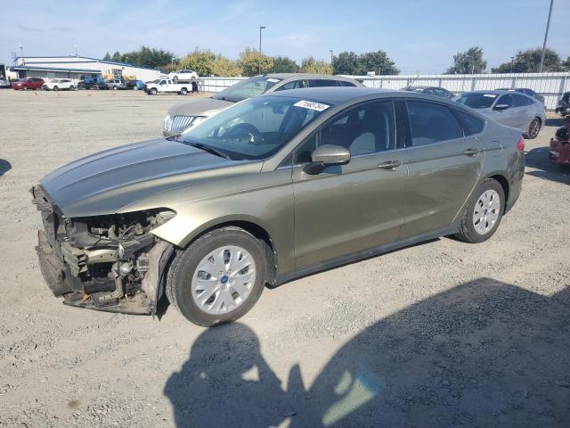 FORD FUSION S 2013 with VIN 3FA6P0G71DR149053 - Photo from auction