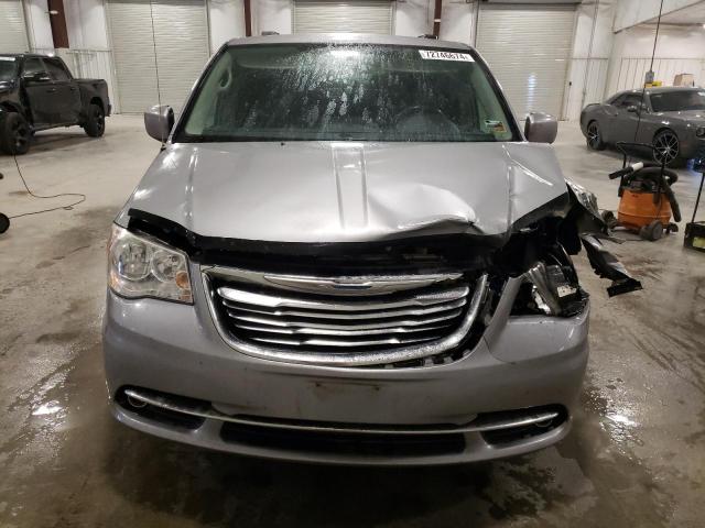 Photo 5 from auction – 2014 CHRYSLER TOWN & COU with VIN 2C4RC1BGXER237252