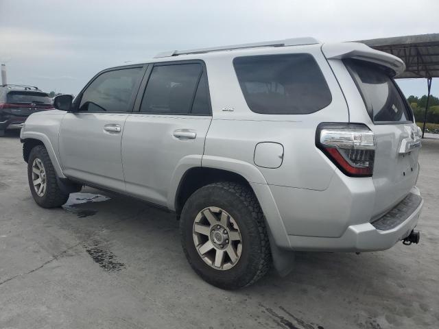 Photo 2 from auction – 2014 TOYOTA 4RUNNER SR with VIN JTEZU5JR2E5067128