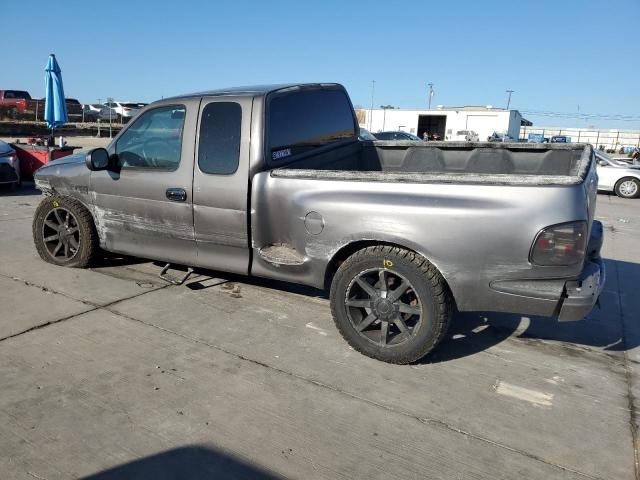 Photo 2 from auction – 2003 FORD F150 with VIN 1FTRX07W43KB56581