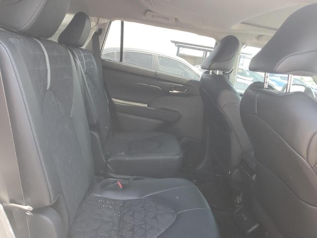 Photo 10 from auction – 2024 TOYOTA HIGHLANDER with VIN 5TDKBRCH9RS617979