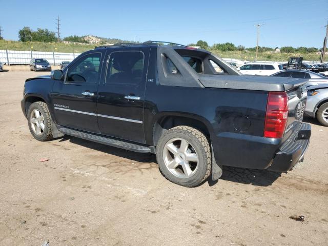Photo 2 from auction – 2011 CHEVROLET AVALANCHE with VIN 3GNTKGE35BG138755