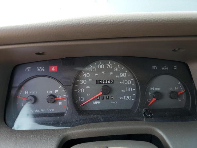 Photo 9 from auction – 2002 MERCURY GRAND MARQ with VIN 2MEFM75W82X659645
