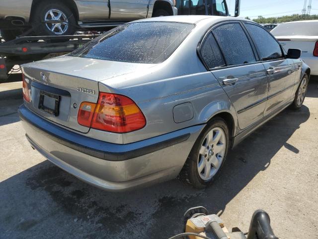 Photo 3 from auction – 2005 BMW 325 I with VIN WBAET37495NJ85230
