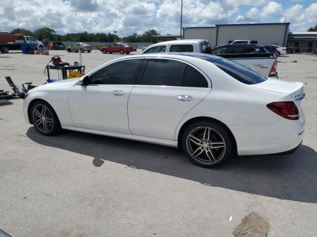 Photo 2 from auction – 2017 MERCEDES-BENZ E 300 with VIN WDDZF4JB0HA061972