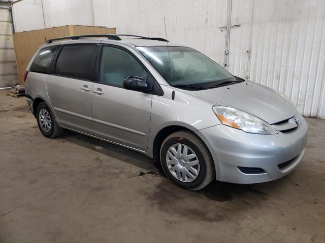 Photo 4 from auction – 2010 TOYOTA SIENNA CE with VIN 5TDKK4CC5AS315035
