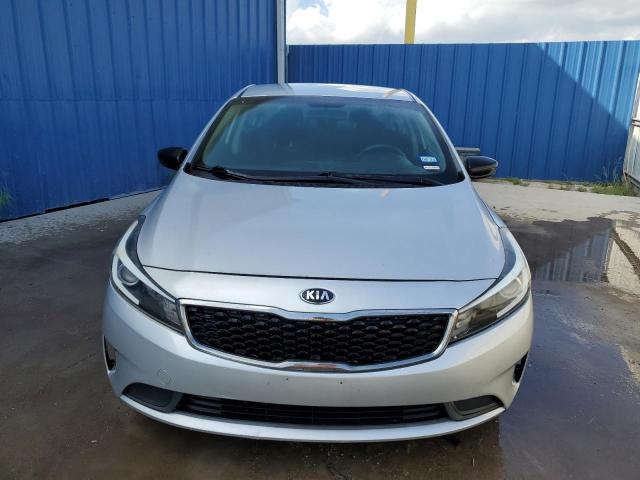Foto 5 de la subasta – 2017 KIA FORTE LX con VIN 3KPFK4A78HE048355