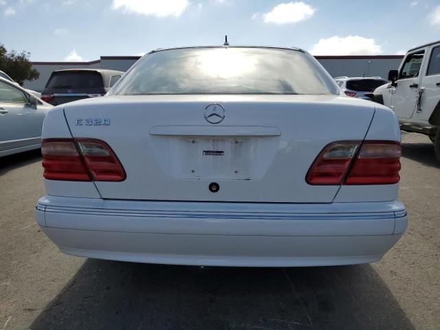 Photo 6 from auction – 2001 MERCEDES-BENZ E 320 with VIN WDBJF65J91B174001
