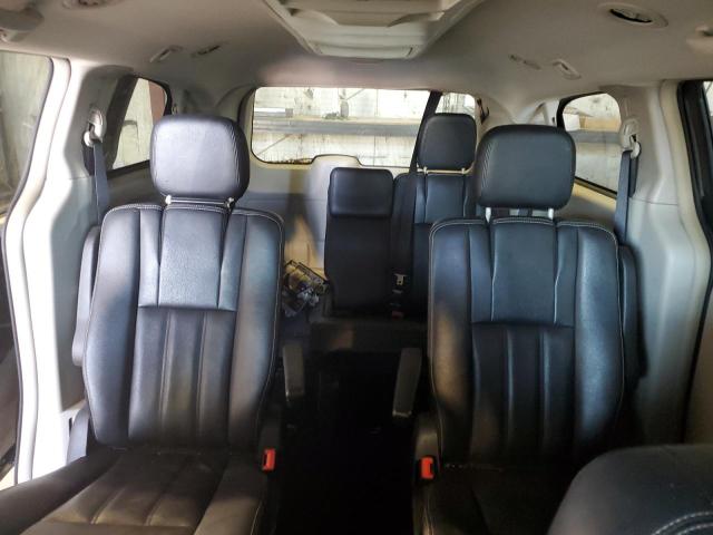 Photo 10 from auction – 2016 CHRYSLER TOWN & COU with VIN 2C4RC1BG3GR206766