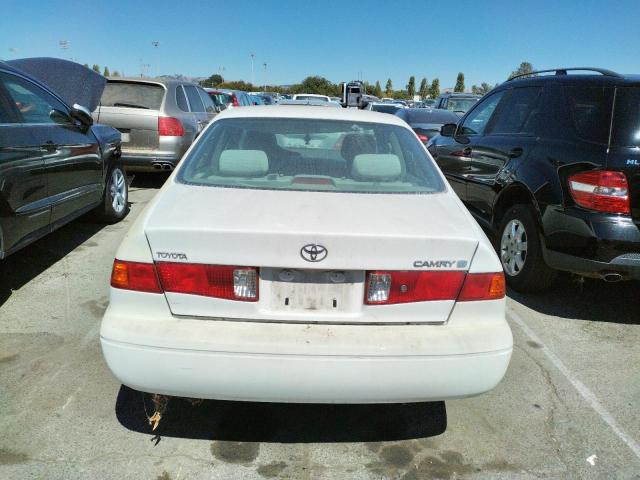 Photo 6 from auction – 2000 TOYOTA CAMRY CE with VIN JT2BG22K6Y0516110
