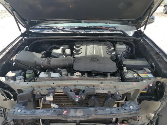 Photo 12 from auction – 2018 TOYOTA 4RUNNER SR with VIN JTEBU5JR2J5549223