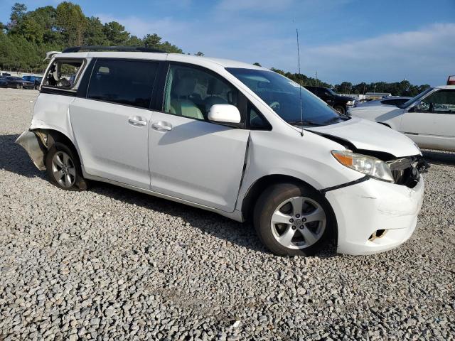 Photo 4 from auction – 2012 TOYOTA SIENNA LE with VIN 5TDKK3DCXCS267575