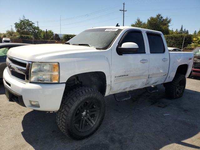 CHEVROLET SILVERADO 2011 with VIN 3GCPKTE36BG308382 - Photo from auction