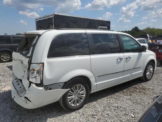 Photo 3 from auction – 2015 CHRYSLER TOWN & COU with VIN 2C4RC1CG1FR674380