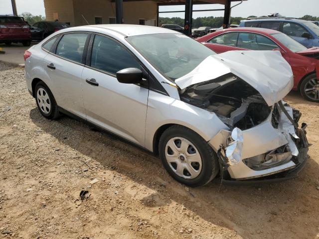 Photo 4 from auction – 2015 FORD FOCUS S with VIN 1FADP3E26FL311714