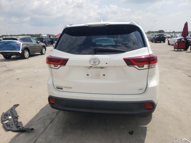Photo 6 from auction – 2019 TOYOTA HIGHLANDER with VIN 5TDKZRFH3KS570607