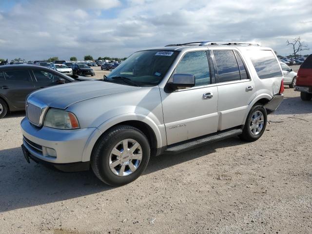 LINCOLN NAVIGATOR 2005 with VIN 5LMFU27545LJ19440 - Photo from auction