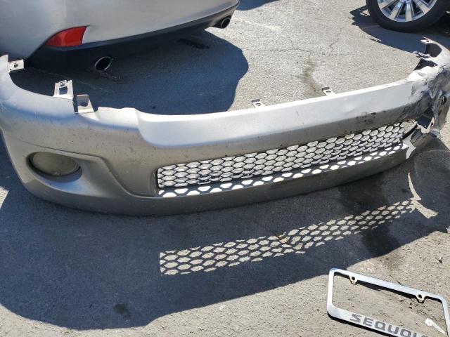 Фото 13 с аукциона – 2002 TOYOTA SEQUOIA sr с VIN 5TDZT34A82S070753