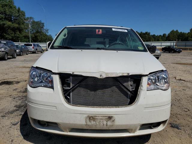 Photo 5 from auction – 2008 CHRYSLER TOWN & COU with VIN 2A8HR54P38R112864