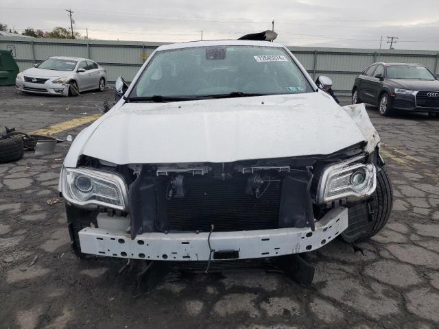 Photo 5 from auction – 2018 CHRYSLER 300 LIMITE with VIN 2C3CCAEGXJH211207