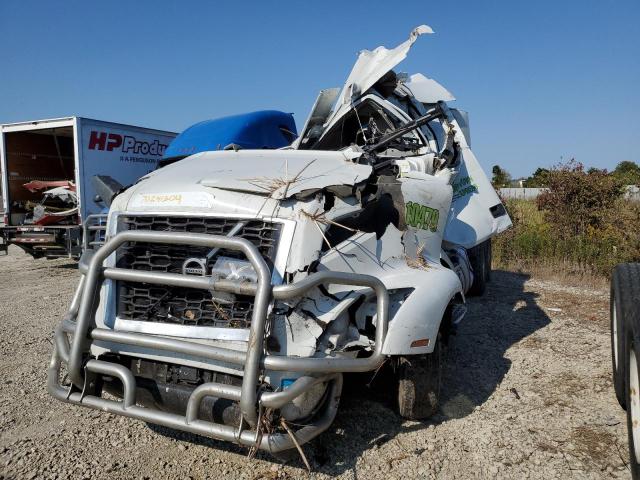 2024 VOLVO VNR