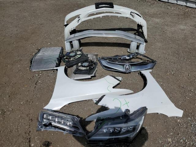 Photo 12 from auction – 2018 ACURA ILX BASE W with VIN 19UDE2F35JA002369
