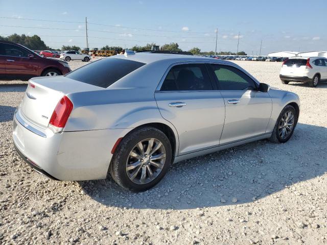 Photo 3 from auction – 2020 CHRYSLER 300 LIMITE with VIN 2C3CCAKG5LH124497