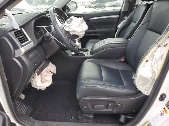 Photo 7 from auction – 2018 TOYOTA HIGHLANDER with VIN 5TDJZRFH4JS820687