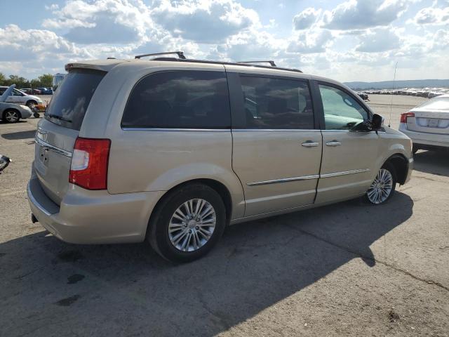 Photo 3 from auction – 2015 CHRYSLER TOWN & COU with VIN 2C4RC1CGXFR646528