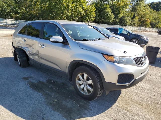 Photo 4 from auction – 2013 KIA SORENTO LX with VIN 5XYKT3A13DG375650