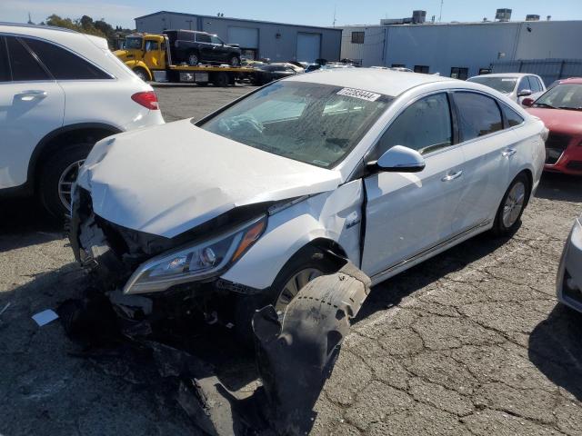 HYUNDAI SONATA HYB 2017 with VIN KMHE24L11HA046868 - Photo from auction