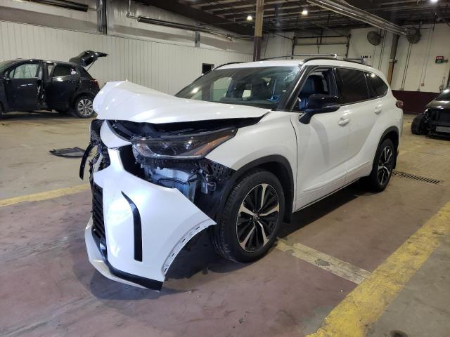 Photo 1 from auction – 2022 TOYOTA HIGHLANDER with VIN 5TDJZRBH4NS197633