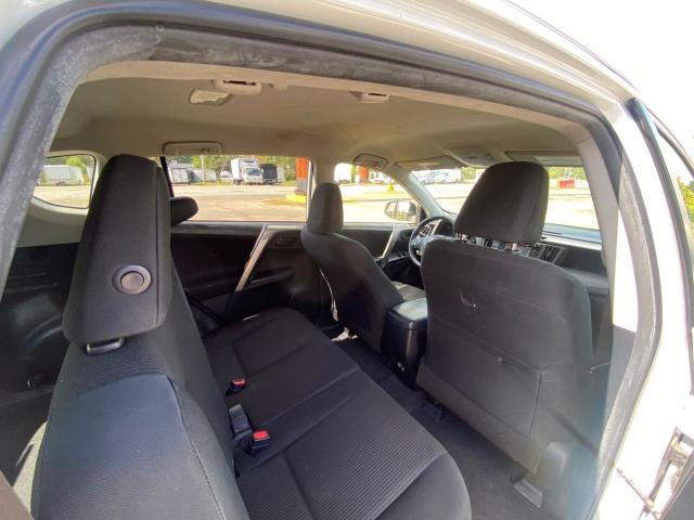 Photo 6 from auction – 2017 TOYOTA RAV4 LE with VIN JTMBFREV5HJ146898